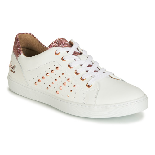 Shoes Girl Low top trainers Bullboxer AGM008 White