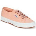 Superga  2750 CLASSIC SUPER GIRL EXCLUSIVE  women’s Shoes (Trainers) in Pink